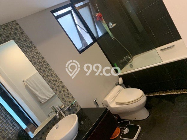 Hunian Strategis 190m2 di Bendungan Hilir Jakarta Pusat 3 KT Hunian Strategis 190m2 di Bendungan Hilir Jakarta Pusat 3 KT