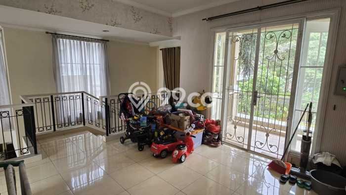 Rumah Elit Modern Tanpa Renovasi di Alam Sutera Tangerang Rumah Elit Modern Tanpa Renovasi di Alam Sutera Tangerang