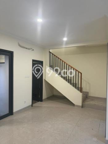 Dijual Hunian Rumah Terawat 3 KT di Gading Serpong, Tangerang Dijual Hunian Rumah Terawat 3 KT di Gading Serpong, Tangerang