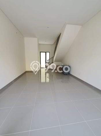 Ruko Disewa di Tangerang dengan LB 100m2 Area Komersial Ramai Ruko Disewa di Tangerang dengan LB 100m2 Area Komersial Ramai