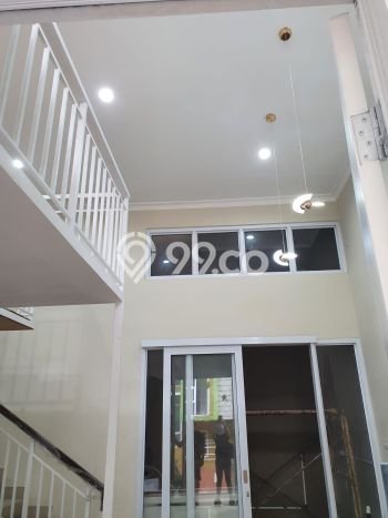 Rumah Luas Asri 3 KT Siap Huni di Gading Serpong Tangerang Rumah Luas Asri 3 KT Siap Huni di Gading Serpong Tangerang