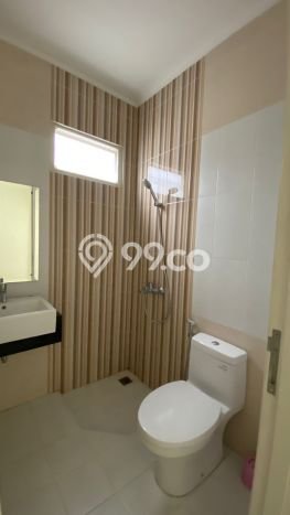 Jual Rumah Mewah Elegan Dengan View Eksklusif di Gading Serpong, Tangerang Jual Rumah Mewah Elegan Dengan View Eksklusif di Gading Serpong, Tangerang
