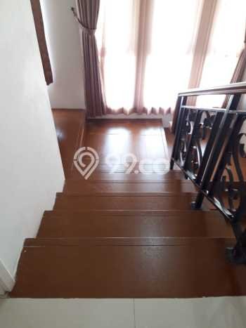 Ready to Use! Premium House LT 160m2 Desain Elegan di BSD Green Wich Ready to Use! Premium House LT 160m2 Desain Elegan di BSD Green Wich