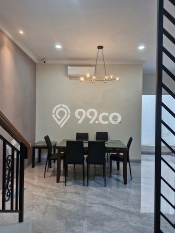 Rumah Elit LB 455m2 Siap Pakai Desain Elegan di Gading Serpong The Spring, Tangerang Rumah Elit LB 455m2 Siap Pakai Desain Elegan di Gading Serpong The Spring, Tangerang