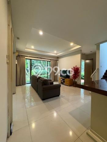 Rumah Mewah LB 216m2 Siap Pakai Desain Elegan di BSD De Park, Tangerang Rumah Mewah LB 216m2 Siap Pakai Desain Elegan di BSD De Park, Tangerang