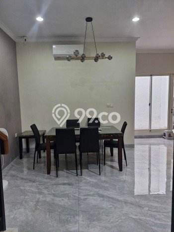 Rumah Elit LB 455m2 Siap Pakai Desain Elegan di Gading Serpong The Spring, Tangerang Rumah Elit LB 455m2 Siap Pakai Desain Elegan di Gading Serpong The Spring, Tangerang