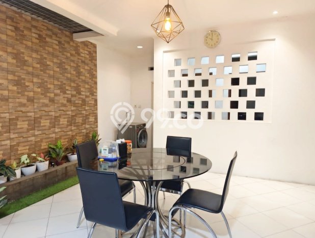 Ready to Use! Luxury House LT 162m2 Desain Modern di BSD Green Cove Ready to Use! Luxury House LT 162m2 Desain Modern di BSD Green Cove