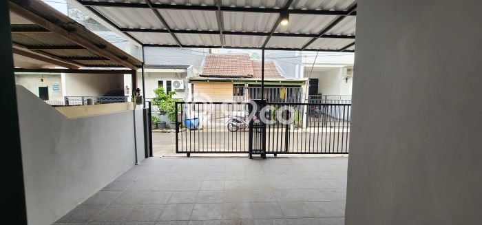 Dijual Hunian Rumah Terawat 2 KT di Gading Serpong, Tangerang Dijual Hunian Rumah Terawat 2 KT di Gading Serpong, Tangerang