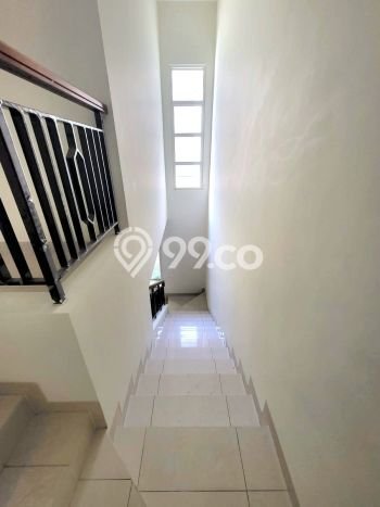 Rumah Luxury Modern Tanpa Renovasi di Gading Serpong Tangerang Rumah Luxury Modern Tanpa Renovasi di Gading Serpong Tangerang
