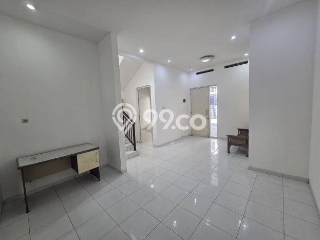 For Sale Rumah 3 Kamar Lokasi Ideal Bagus dan Strategis di Pedurungan For Sale Rumah 3 Kamar Lokasi Ideal Bagus dan Strategis di Pedurungan