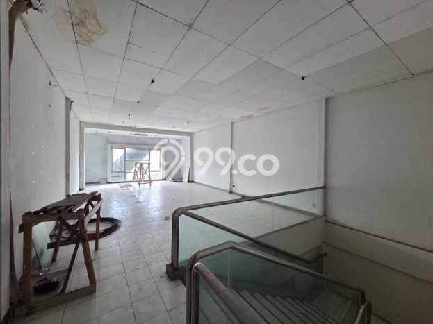Unit Ruko Dijual di Semarang LT 87m2 & LB 261m2 Unit Ruko Dijual di Semarang LT 87m2 & LB 261m2