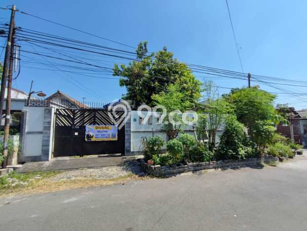 For Sale! Premium House LT 451m2 Desain Elegan di Peterongan For Sale! Premium House LT 451m2 Desain Elegan di Peterongan