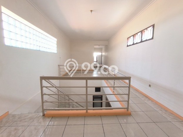 Ruko Usaha Dijual di Semarang Tengah Semarang LT 133m2 & LB 399m2 Ruko Usaha Dijual di Semarang Tengah Semarang LT 133m2 & LB 399m2