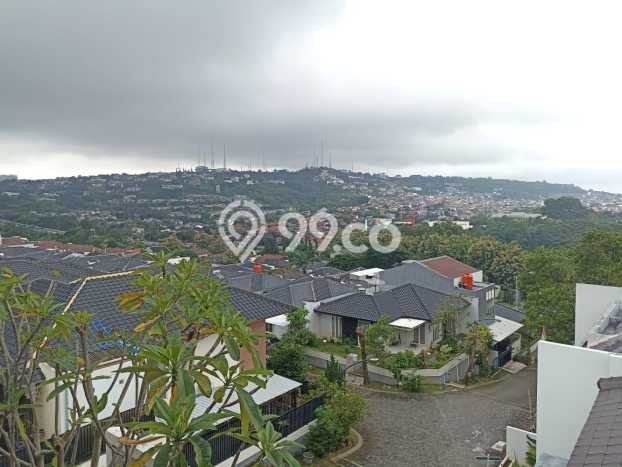 PILIHAN TEPAT! Rumah di Candisari, 3 KM, Akses Mall, Luas 260m² LB 210m² PILIHAN TEPAT! Rumah di Candisari, 3 KM, Akses Mall, Luas 260m² LB 210m²