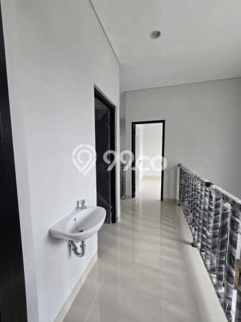 Dijual Hunian Rumah Terawat 2 KT di BSB City, Semarang Dijual Hunian Rumah Terawat 2 KT di BSB City, Semarang