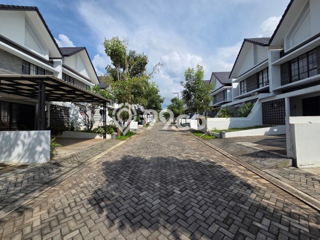 Jarang Ada! Rumah Kontrakan 2 Kamar Bagus Siap Huni BSB City Jarang Ada! Rumah Kontrakan 2 Kamar Bagus Siap Huni BSB City
