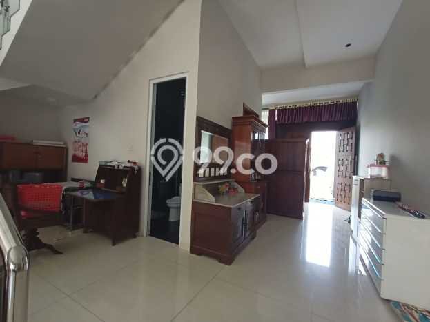 Dijual Rumah Mewah Megah Dengan View Cantik di Graha Padma, Semarang Dijual Rumah Mewah Megah Dengan View Cantik di Graha Padma, Semarang