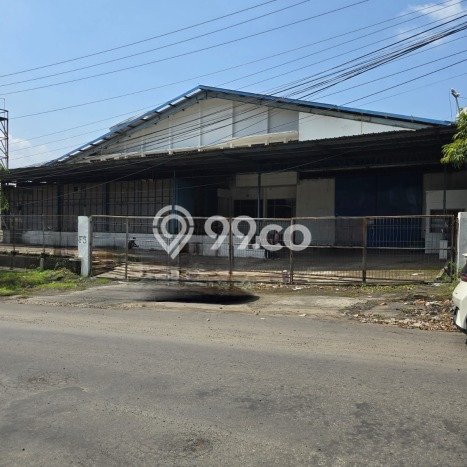 Unit Gudang disewakan di Ngaliyan Semarang dengan LT 2239m2 / LB 2308m2 Unit Gudang disewakan di Ngaliyan Semarang dengan LT 2239m2 / LB 2308m2