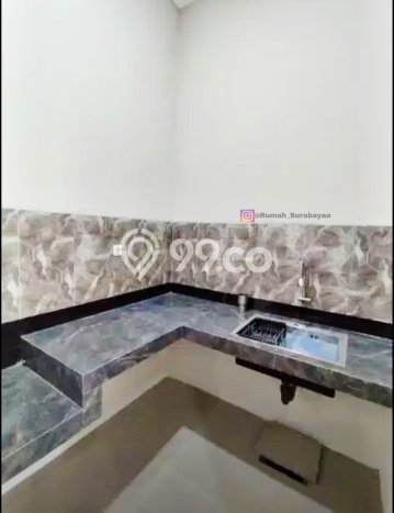 For Sale Rumah 3 Kamar Lokasi Ideal Nyaman dan Strategis di Tambaksari For Sale Rumah 3 Kamar Lokasi Ideal Nyaman dan Strategis di Tambaksari