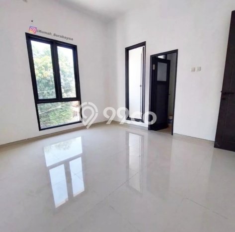 Rumah kawasan Rungkut, Surabaya, LT 87m2m² Bangunan 120m2m² Rumah kawasan Rungkut, Surabaya, LT 87m2m² Bangunan 120m2m²