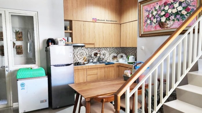 KESEMPATAN EMAS! Rumah di Rungkut, Surabaya, LT 50m2m² Bangunan 80m2m² KESEMPATAN EMAS! Rumah di Rungkut, Surabaya, LT 50m2m² Bangunan 80m2m²