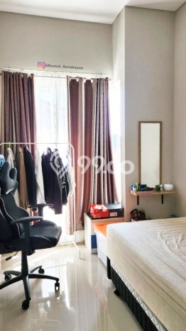 KESEMPATAN EMAS! Rumah di Rungkut, Surabaya, LT 50m2m² Bangunan 80m2m² KESEMPATAN EMAS! Rumah di Rungkut, Surabaya, LT 50m2m² Bangunan 80m2m²