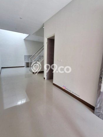 Dijual Rumah 3 Kamar Lokasi Strategis Nyaman dan Strategis di Wiyung Dijual Rumah 3 Kamar Lokasi Strategis Nyaman dan Strategis di Wiyung