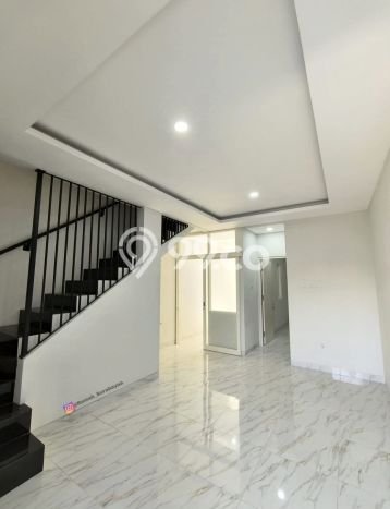 Rumah Modern Cantik 3 KT Bisa Langsung Pindah di Kenjeran Rumah Modern Cantik 3 KT Bisa Langsung Pindah di Kenjeran