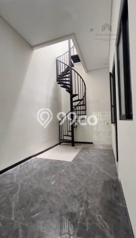 For Sale Rumah 3 Kamar Lokasi Ideal Nyaman dan Strategis di Tambaksari For Sale Rumah 3 Kamar Lokasi Ideal Nyaman dan Strategis di Tambaksari
