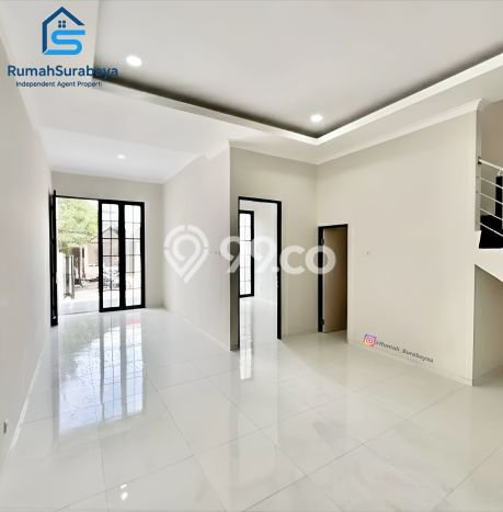 Hunian Cantik Modern Lb 150m2 di Rungkut, Surabaya Hunian Cantik Modern Lb 150m2 di Rungkut, Surabaya