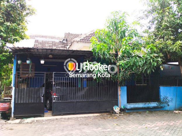 Hunian Cantik Modern Lb 146m2 di Semarang Timur, Semarang Hunian Cantik Modern Lb 146m2 di Semarang Timur, Semarang