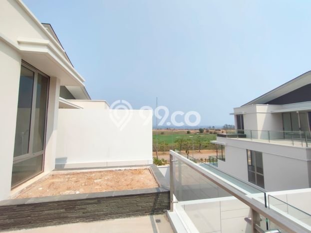 Disewakan! Rumah 4 Kamar Tidur &
5 Kamar Mandi di Golf Island, Jakarta Utara Disewakan! Rumah 4 Kamar Tidur &
5 Kamar Mandi di Golf Island, Jakarta Utara