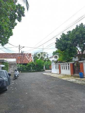 Ready to Use! Premium House LT 468m2 Desain Elegan di Cipete Ready to Use! Premium House LT 468m2 Desain Elegan di Cipete