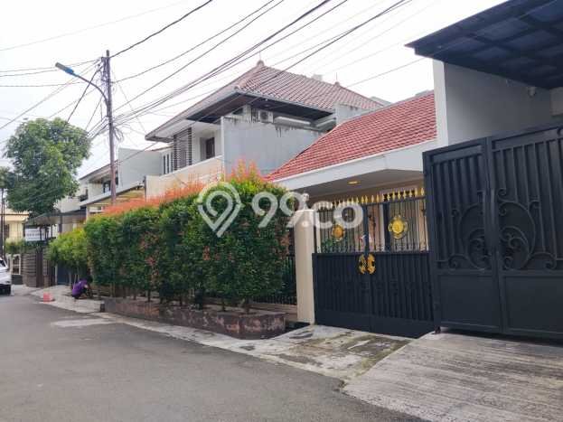 Dijual Rumah Mewah Elegan Dengan View Eksklusif di Kedoya Selatan, Jakarta Barat Dijual Rumah Mewah Elegan Dengan View Eksklusif di Kedoya Selatan, Jakarta Barat
