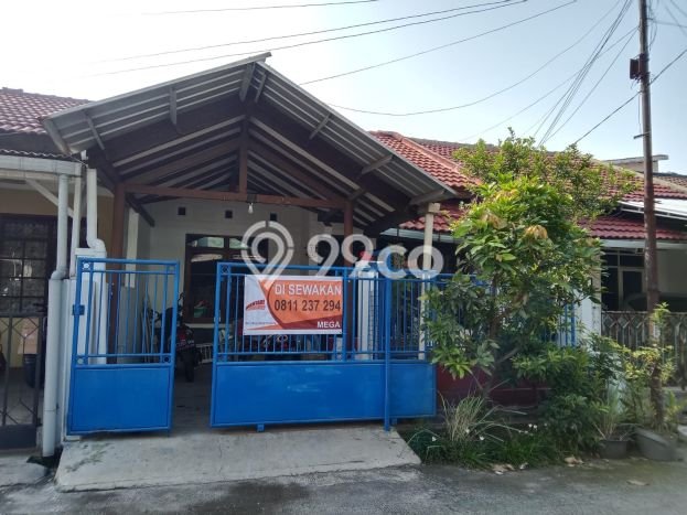Disewakan! Rumah 2 Kamar Tidur &
1 Kamar Mandi di Taman Kopo Indah, Bandung Disewakan! Rumah 2 Kamar Tidur &
1 Kamar Mandi di Taman Kopo Indah, Bandung