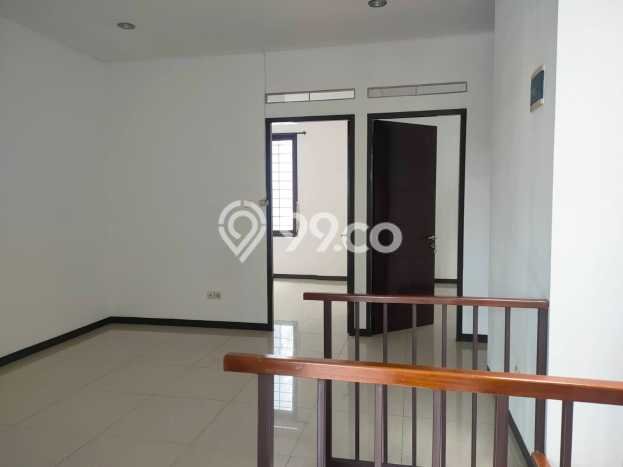 Rumah Disewakan Bandung LT 120m2 LB 250m2 Kawasan Setra Duta Rumah Disewakan Bandung LT 120m2 LB 250m2 Kawasan Setra Duta