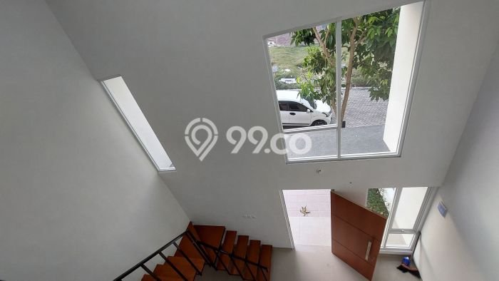 Rumah Luas Asri 2 KT Siap Pakai di Meteseh Semarang Rumah Luas Asri 2 KT Siap Pakai di Meteseh Semarang