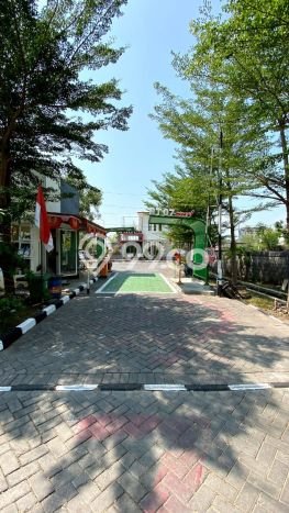 Rumah Bagus di Tembalang, Semarang, LT 132m² LB 41m² HARGA MENARIK! Rumah Bagus di Tembalang, Semarang, LT 132m² LB 41m² HARGA MENARIK!