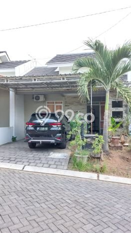 Hunian Berkelas LT 91m² / LB 47m² di Kawasan Asri Tembalang, Semarang Hunian Berkelas LT 91m² / LB 47m² di Kawasan Asri Tembalang, Semarang