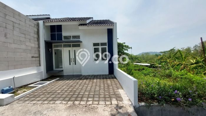 Dijual Rumah 2 Kamar Lokasi Ideal Bagus dan Strategis di Tembalang Dijual Rumah 2 Kamar Lokasi Ideal Bagus dan Strategis di Tembalang