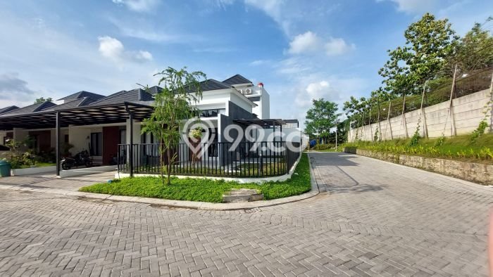 Dijual Rumah 2 Kamar Lokasi Strategis Nyaman dan Strategis di Tembalang Dijual Rumah 2 Kamar Lokasi Strategis Nyaman dan Strategis di Tembalang