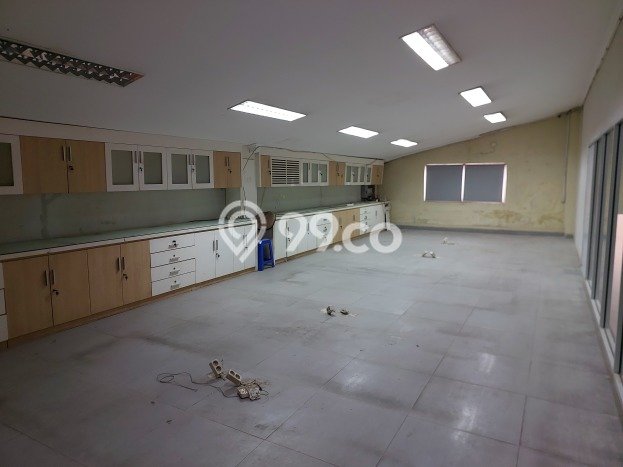 AREA BISNIS! Gudang Kawasan , Luas 550m2m², Mainroad, Strategis AREA BISNIS! Gudang Kawasan , Luas 550m2m², Mainroad, Strategis