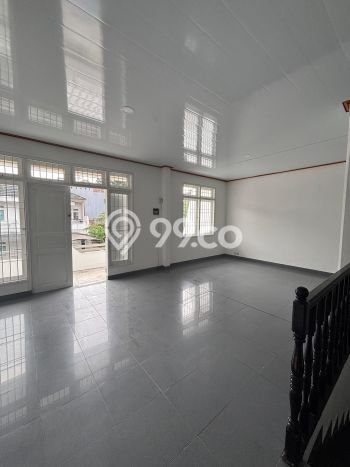 For Sale! Luxury House LT 200m2 Desain Modern di Taman Palem For Sale! Luxury House LT 200m2 Desain Modern di Taman Palem