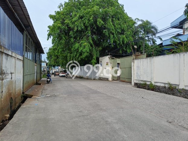 Unit Gudang Disewakan di Kapuk Kamal di Area Ramai & Strategis Unit Gudang Disewakan di Kapuk Kamal di Area Ramai & Strategis