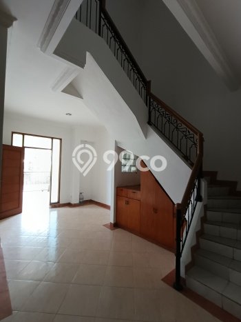 Rumah Minimalis 3 KT di Taman Surya Jakarta Barat Unfurnished Rumah Minimalis 3 KT di Taman Surya Jakarta Barat Unfurnished