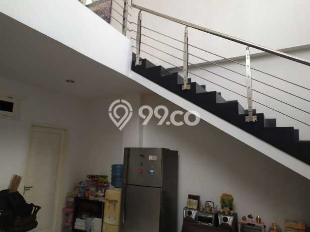 Rumah Modern 5 KT di BSD Nusaloka Tangerang Rumah Modern 5 KT di BSD Nusaloka Tangerang