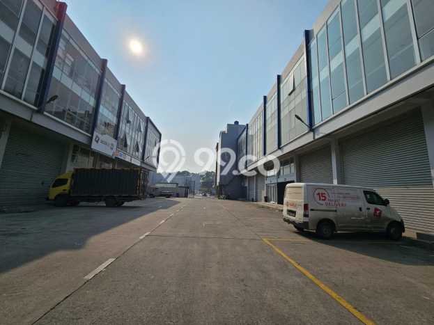 Gudang Dijual di Tangerang LT 162m2 & LB 486m2 Lokasi Terbaik! Gudang Dijual di Tangerang LT 162m2 & LB 486m2 Lokasi Terbaik!