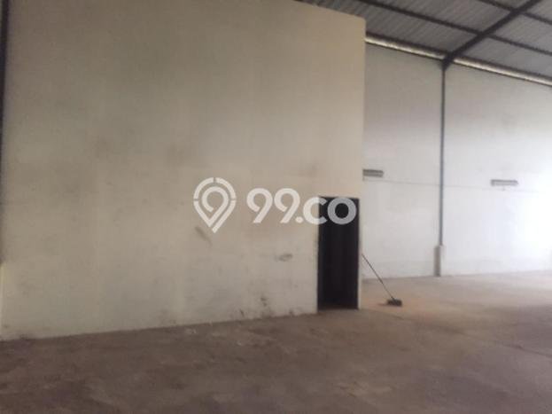 Gudang Disewa di Tangerang dengan LB 288m2 Area Komersial Ramai Gudang Disewa di Tangerang dengan LB 288m2 Area Komersial Ramai