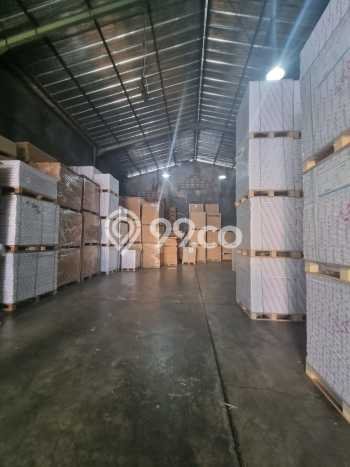 Unit Gudang Disewa Lokasi BSD, Tangerang Selatan Spesifikasi Luas Bangunan 600m2 Unit Gudang Disewa Lokasi BSD, Tangerang Selatan Spesifikasi Luas Bangunan 600m2