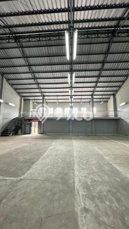 Gudang Premium Kawasan BSD, Luas 320m2m², Jalan Mainroad, Ramai Gudang Premium Kawasan BSD, Luas 320m2m², Jalan Mainroad, Ramai